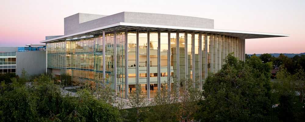 دانشگاه ایالتی کالیفرنیا - نورتریج (California State University-Northridge)