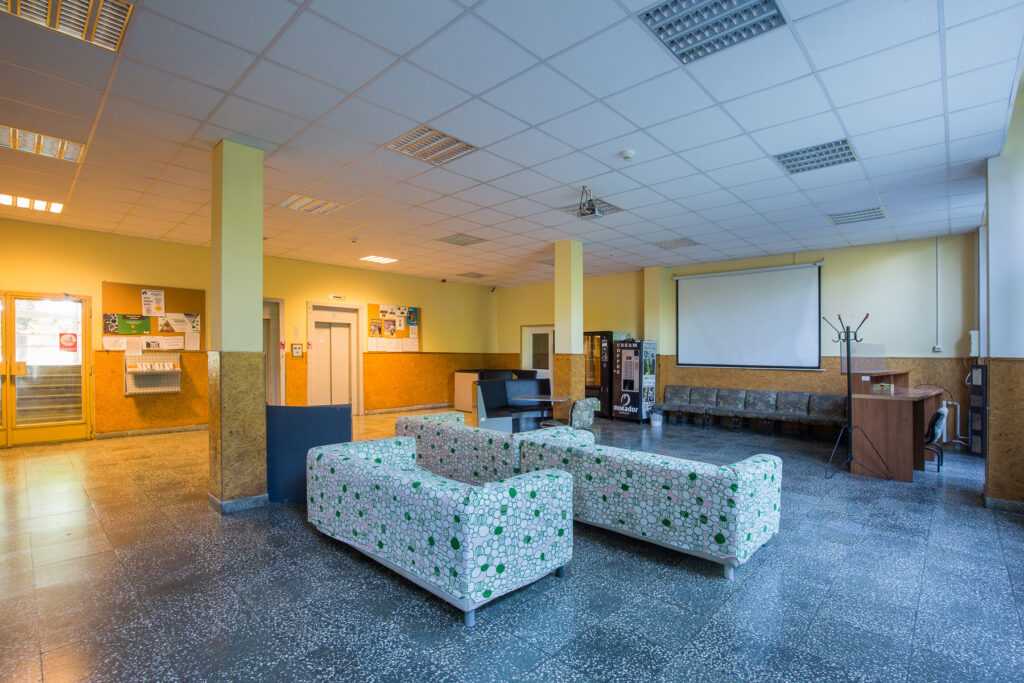 خوابگاه تارکاریتی دانشگاه کوروینوس مجارستان