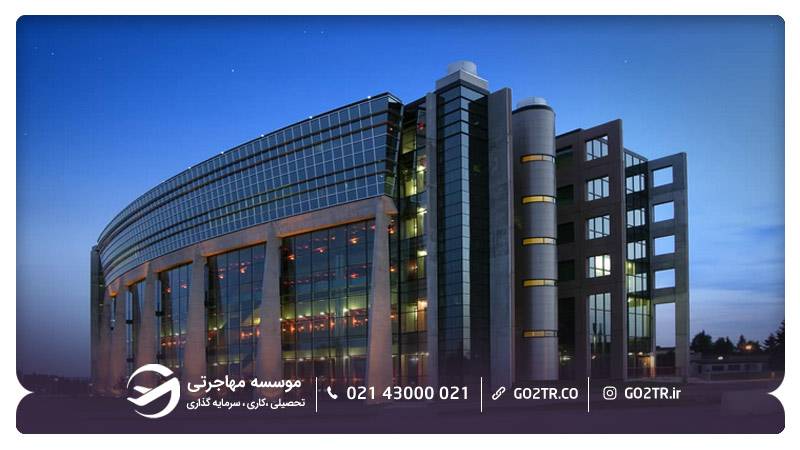 نمایی از دانشگاه لیکهد کانادا