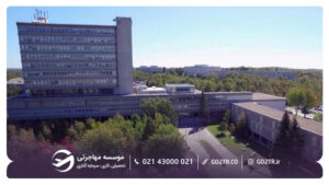 دانشکده و ساختمان‌های دانشگاه لارنتین کانادا