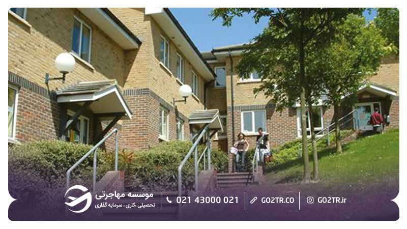اقامتگاه پادوک
