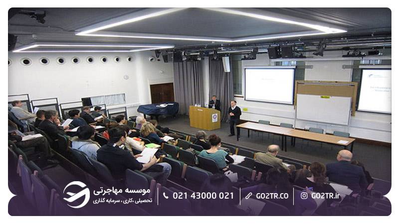 امکانات و فضای داخلی دانشگاه SOAS لندن
