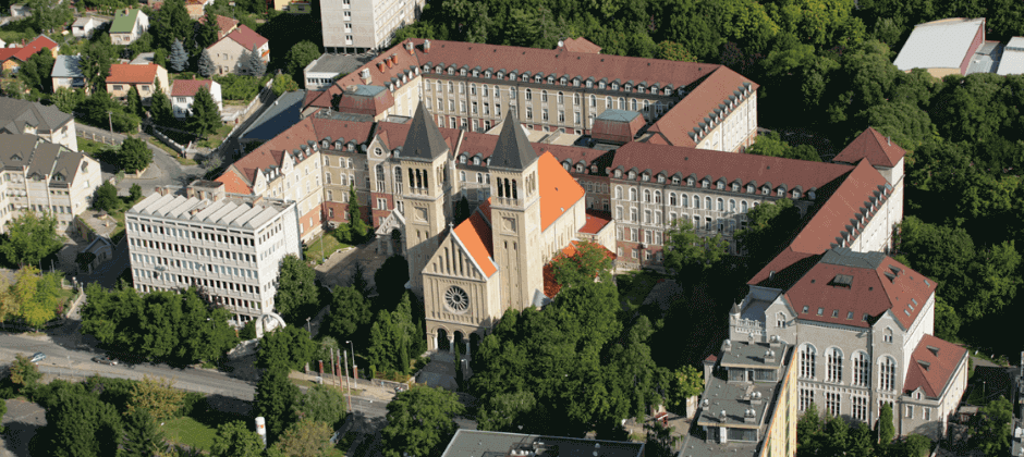 دانشگاه پچ مجارستان یکی از بهترین دانشگاه های مهندسی مجارستان