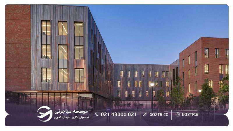 نمایی از دانشگاه کنتیکت آمریکا