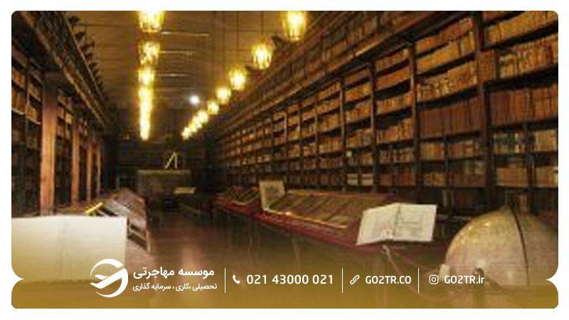کتابخانه دانشگاه پاویا ایتالیا