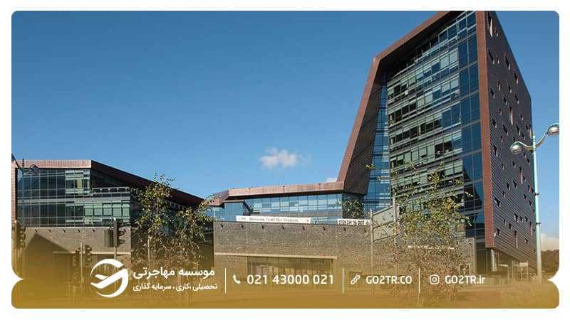 نمایی از دانشگاه پلیموث انگلستان