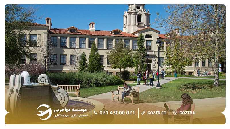 کالج پومونا آمریکا