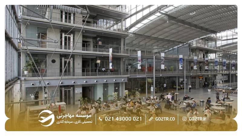 تصویری داخلی از انستیتوی علم و فناوری پاریس