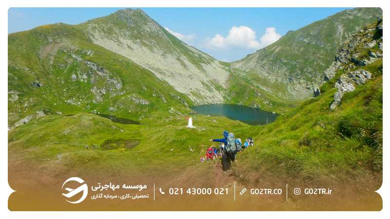 کوه‌های کارپات در تابستان، زندگی در رومانی 
