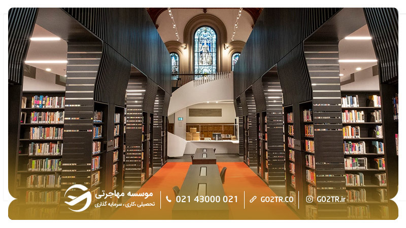 کتابخانه دانشگاه تورنتو 