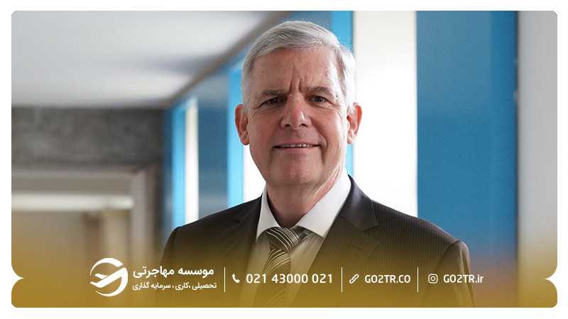 دکتر مایکل گریزبک (معاون اداره مهاجرت آلمان)
