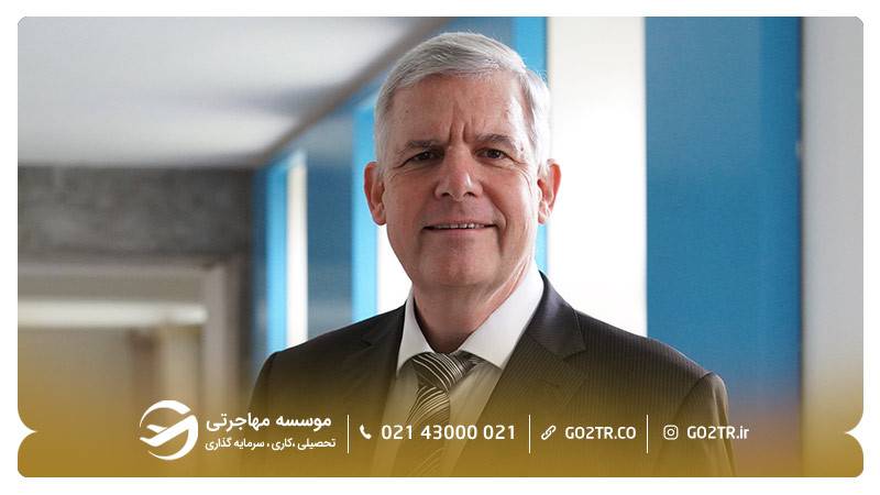 دکتر مایکل گریزبک (معاون اداره مهاجرت آلمان)