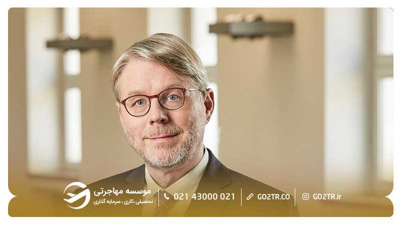 دکتر هانس اکهارد سامر (رئیس اداره مهاجرت آلمان)