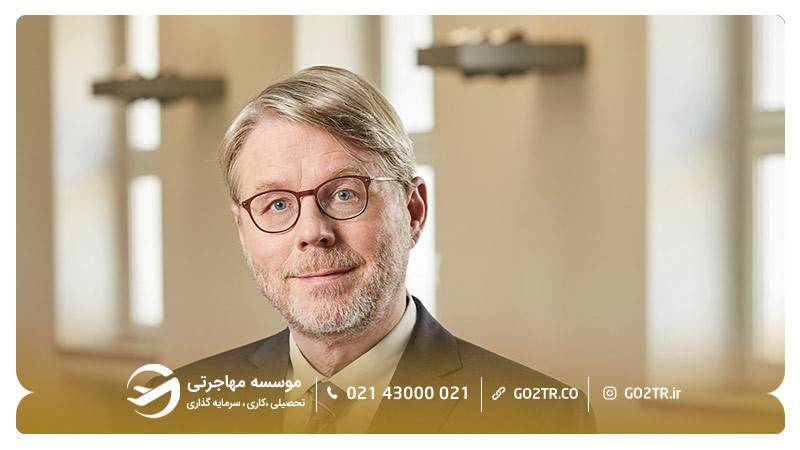 دکتر هانس اکهارد سامر (رئیس اداره مهاجرت آلمان)