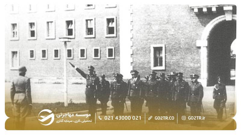 عکس تاریخی از ساختمان اداره مهاجرت آلمان