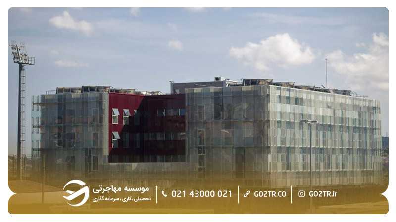نمایی از آکادمی لاماسیا