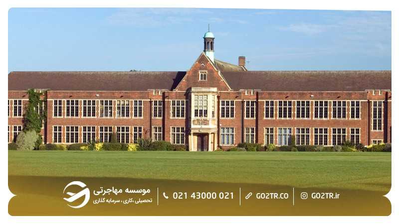 مدرسه کویین الیزابت (Queen Elizabeth's School, Barnet)