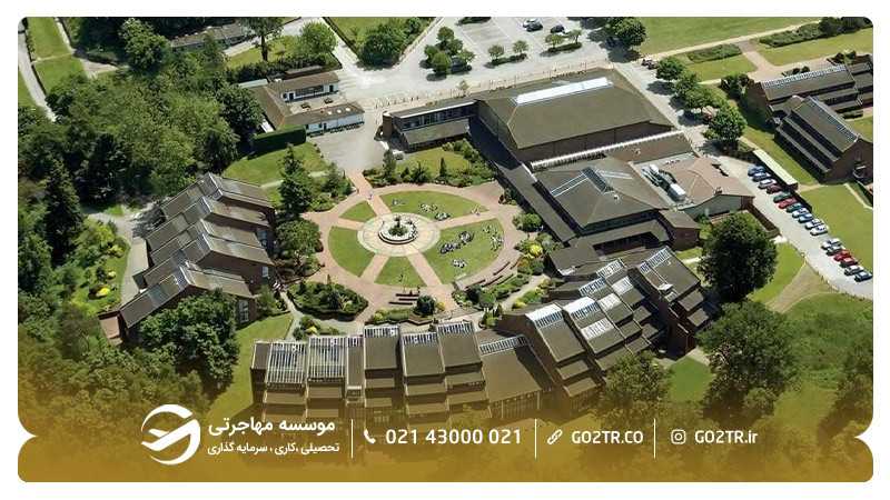 مدرسه بین المللی ACS کوبهام (ACS Cobham International School)