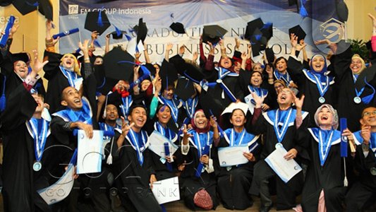 جشن های دانشگاه ها در اندونزی
