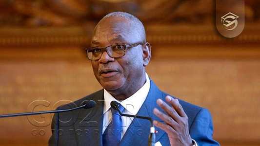 مشاهیر علمی، ادبی و سیاسی و هنری مالی